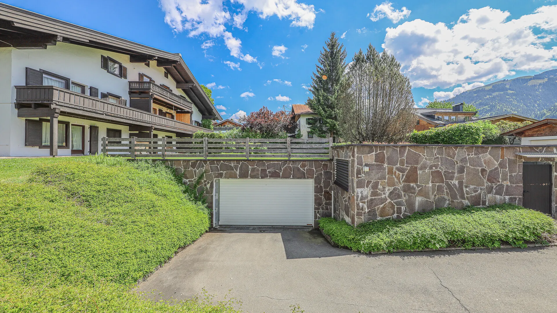 KITZIMMO-Exklusiver Freizeitwohnsitz am Sonnberg mit Panoramablick kaufen - Immobilien Kitzbühel.-39