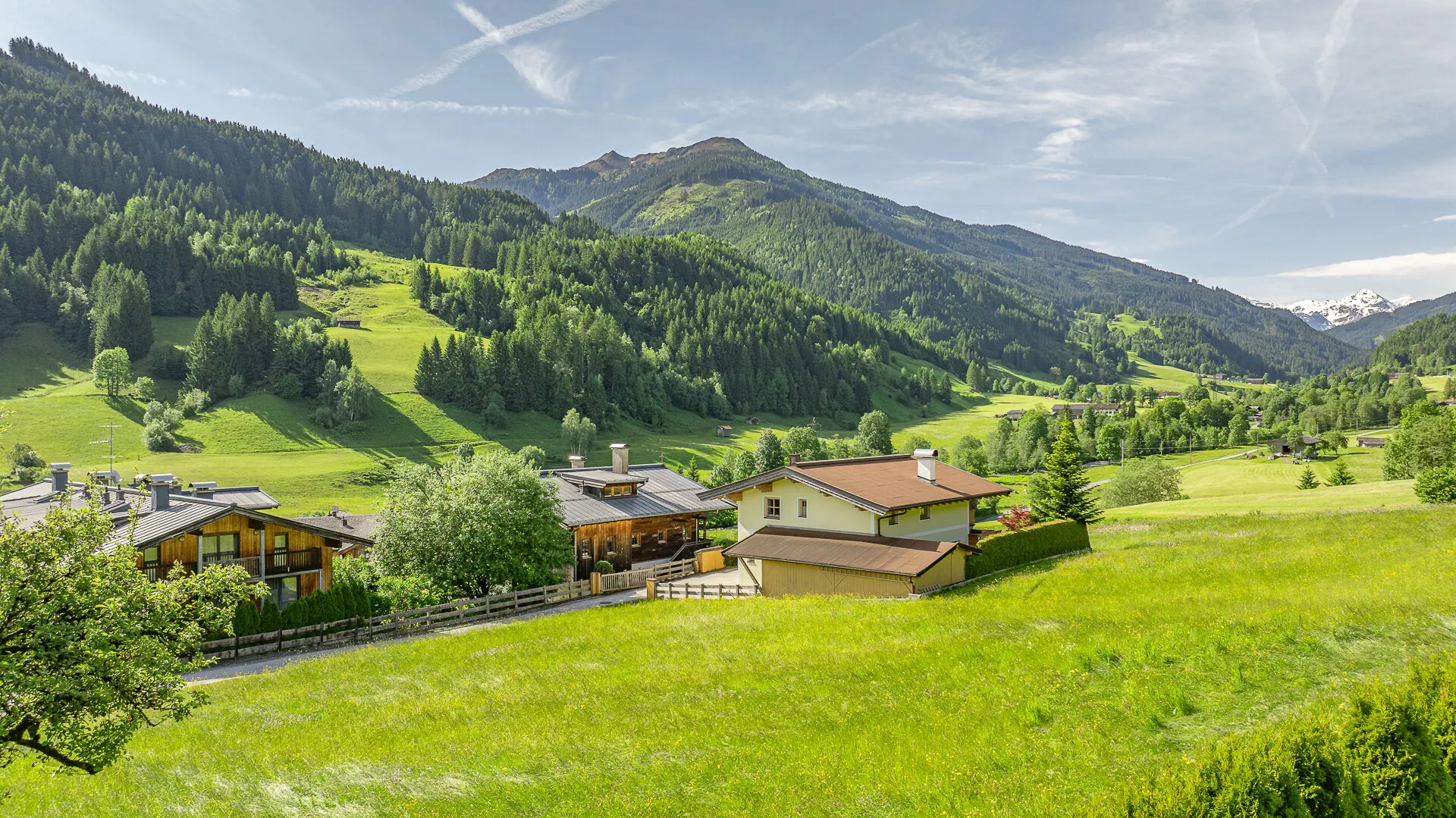 KITZIMMO-Dachgeschosswohnung im Bauernhaus mit touristischer Widmung - Immobilien Jochberg.