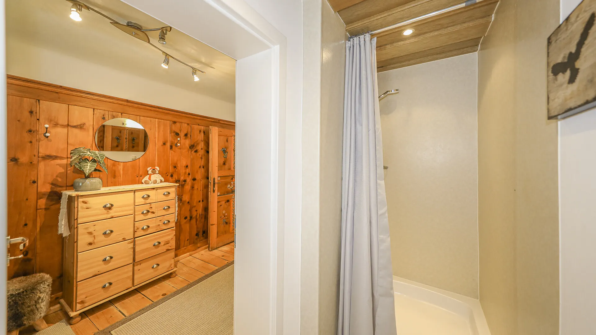 KITZIMMO-Dachgeschosswohnung im Bauernhaus mit touristischer Widmung - Immobilien Jochberg.
