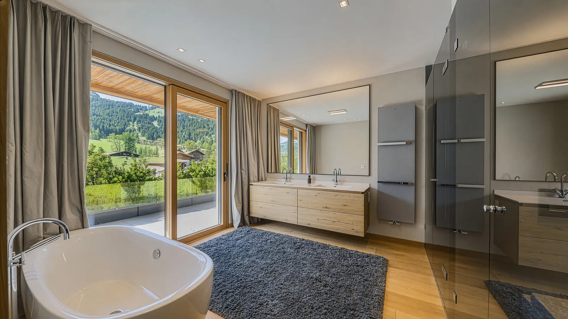 KITZIMMO-Luxusvilla mit Indoorpool in Toplage - Immobilien Kitzbühel.