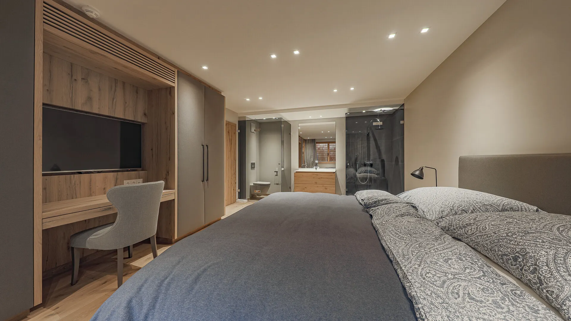 KITZIMMO-Luxusvilla mit Indoorpool in Toplage - Immobilien Kitzbühel.
