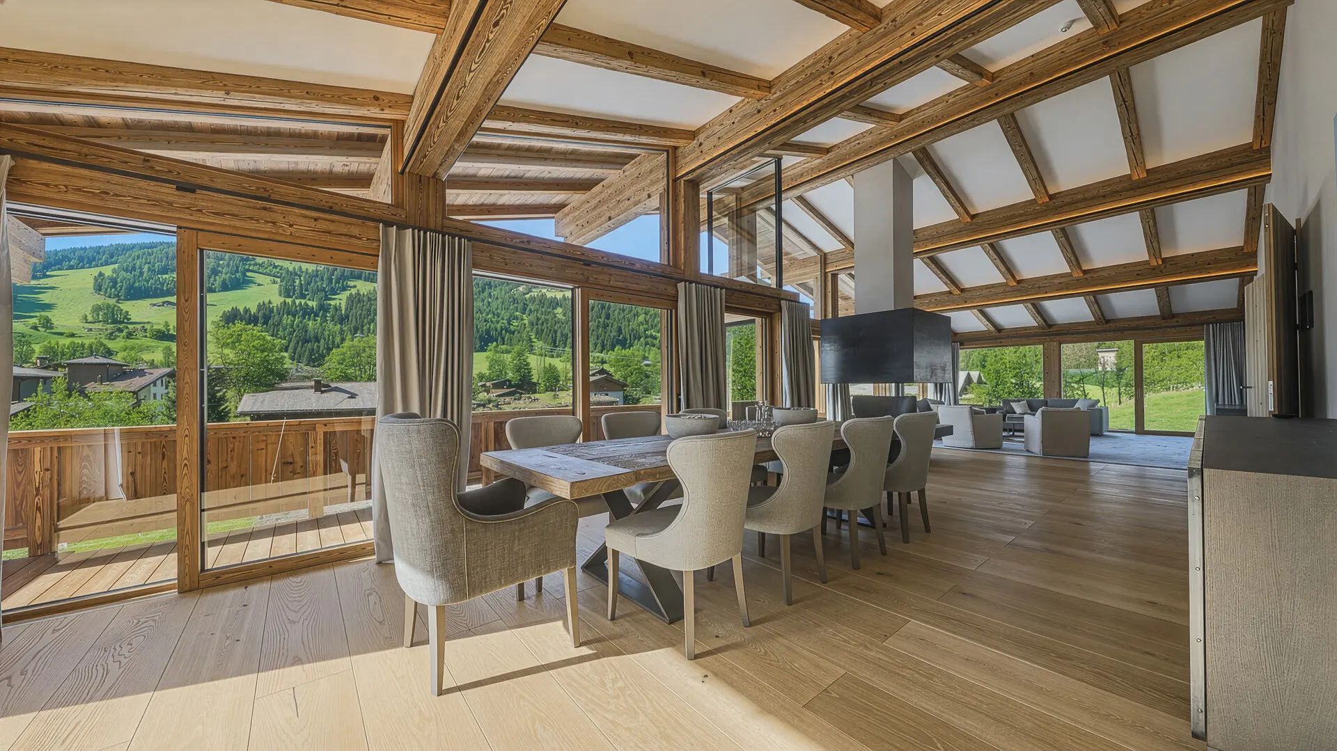 KITZIMMO-Luxusvilla mit Indoorpool in Toplage - Immobilien Kitzbühel.