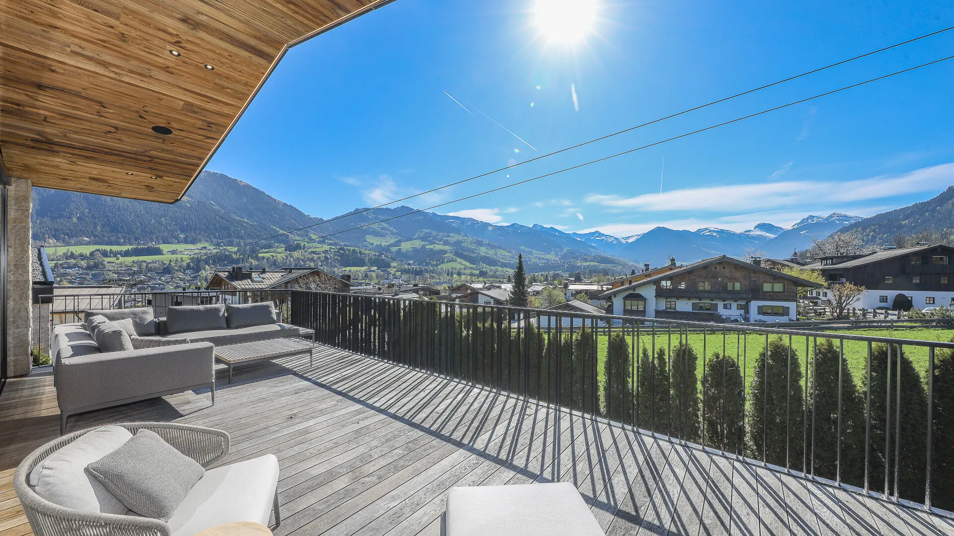 KITZIMMO-Luxusvilla mit Pool am Hahnenkamm - Immobilien Kitzbühel.