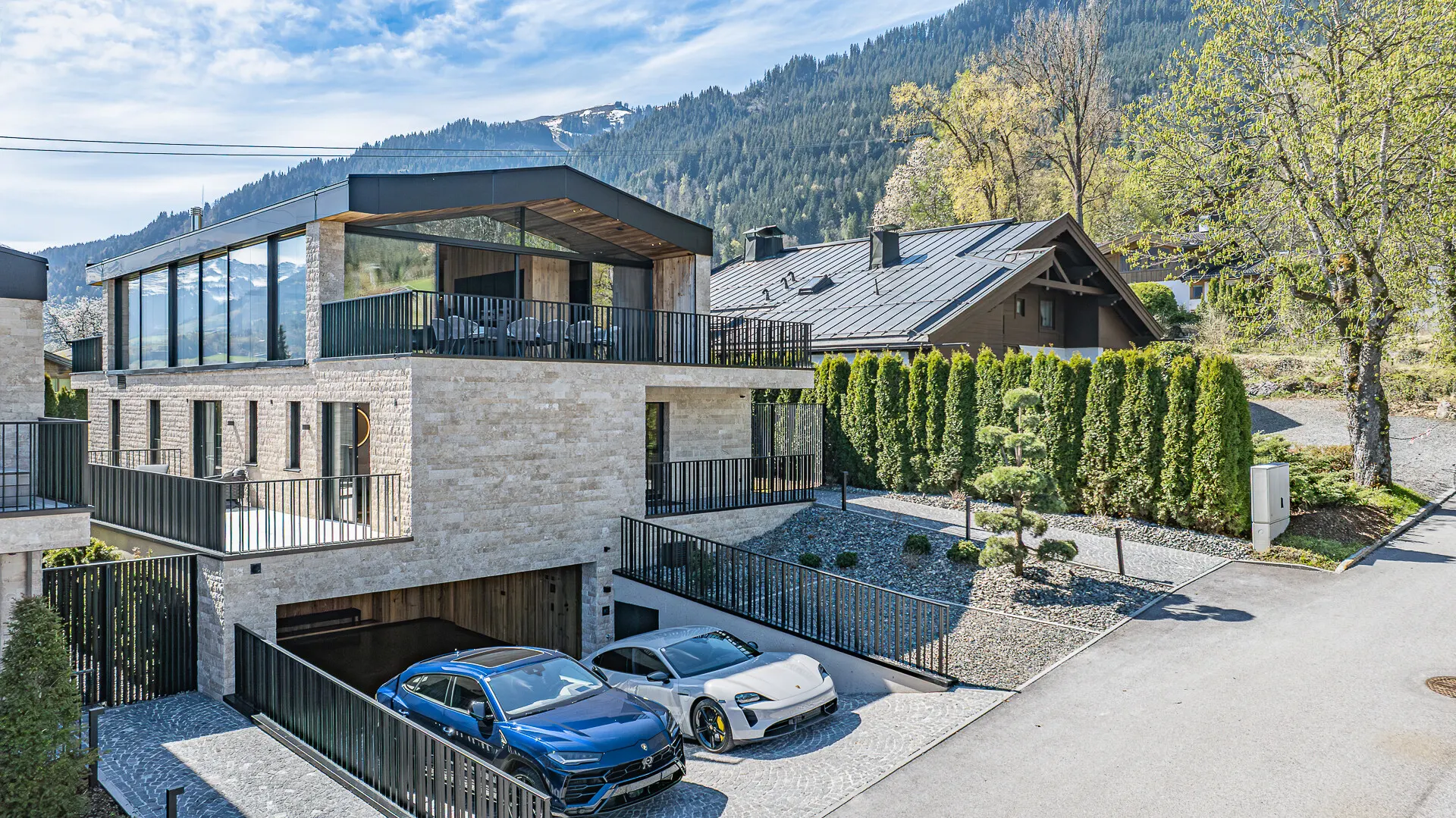 KITZIMMO-Luxusvilla mit Pool am Hahnenkamm - Immobilien Kitzbühel.