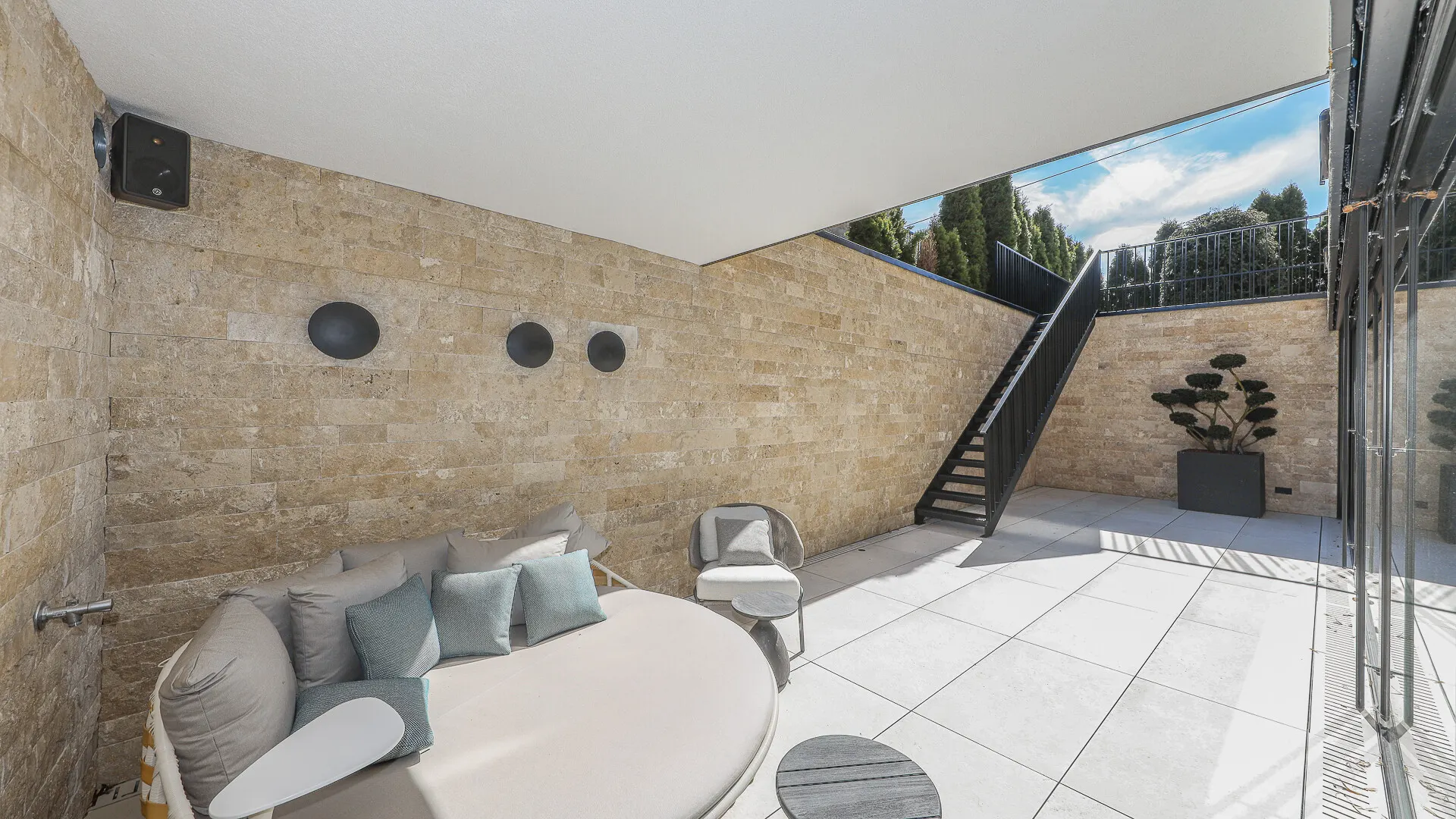KITZIMMO-Luxusvilla mit Pool am Hahnenkamm - Immobilien Kitzbühel.