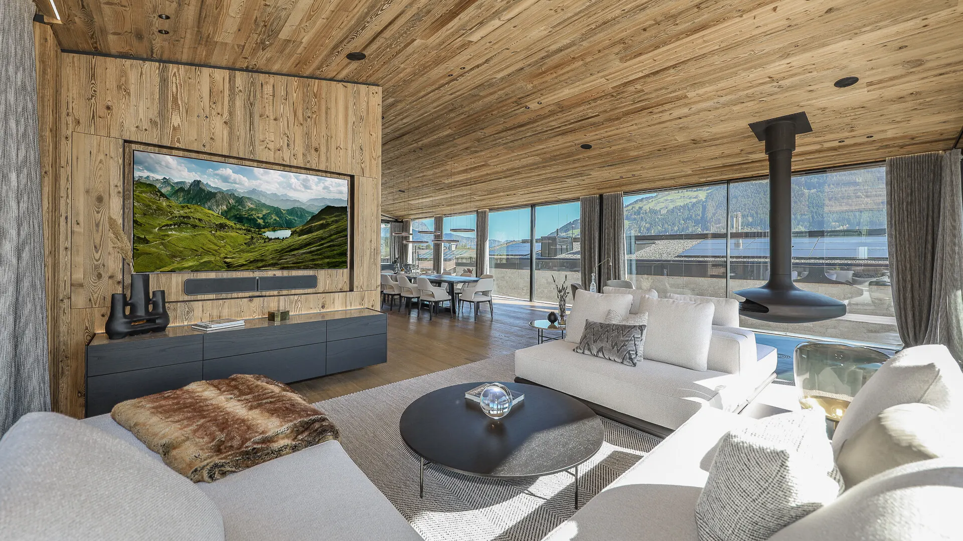 KITZIMMO-Luxusvilla mit Pool am Hahnenkamm - Immobilien Kitzbühel.