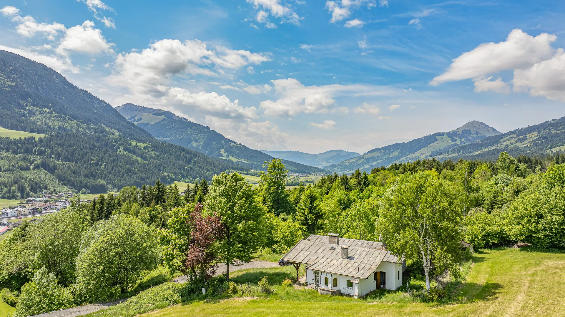 KITZIMMO-Luxuswohnungen in Top-Sonnen-Ruhelage kaufen - Immobilien Kirchberg.