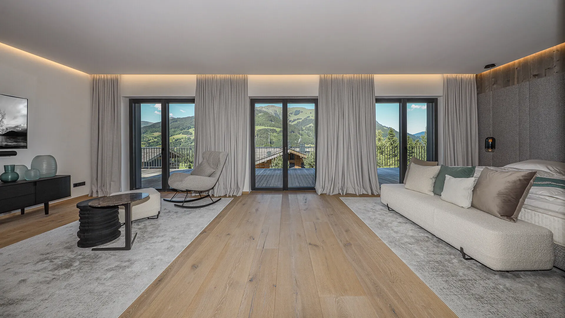 KITZIMMO-Einzigartige Luxusvilla mit Gästehaus in prominenter Toplage - Immobilien Aurach.