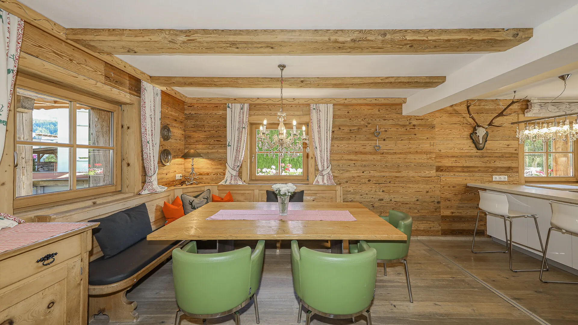 KITZIMMO-Alpenchalet in sonniger Ruhelage mit Kaiserblick - Immobilien Ellmau.-14