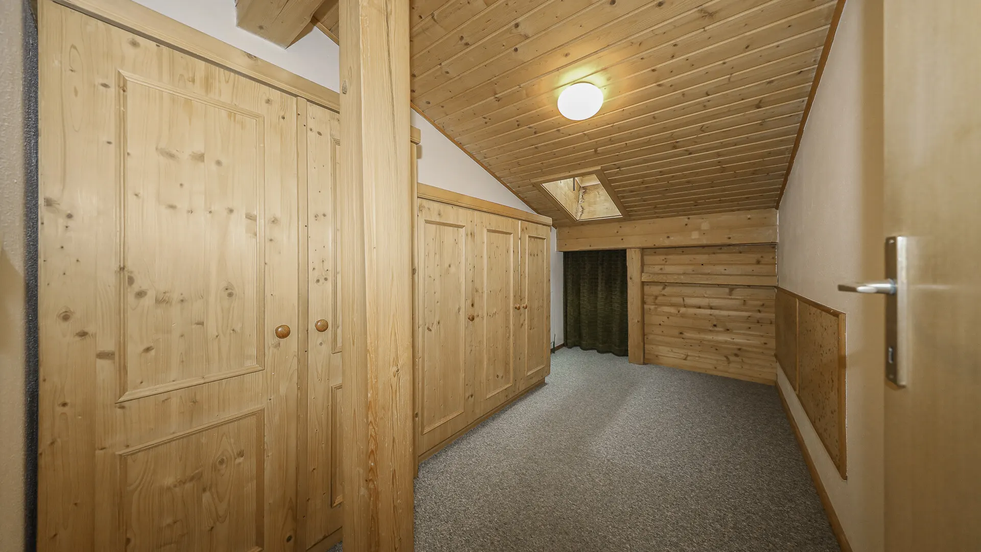 KITZIMMO-Dachgeschosswohnung mit Bergblick kaufen - Immobilien Kitzbühel.