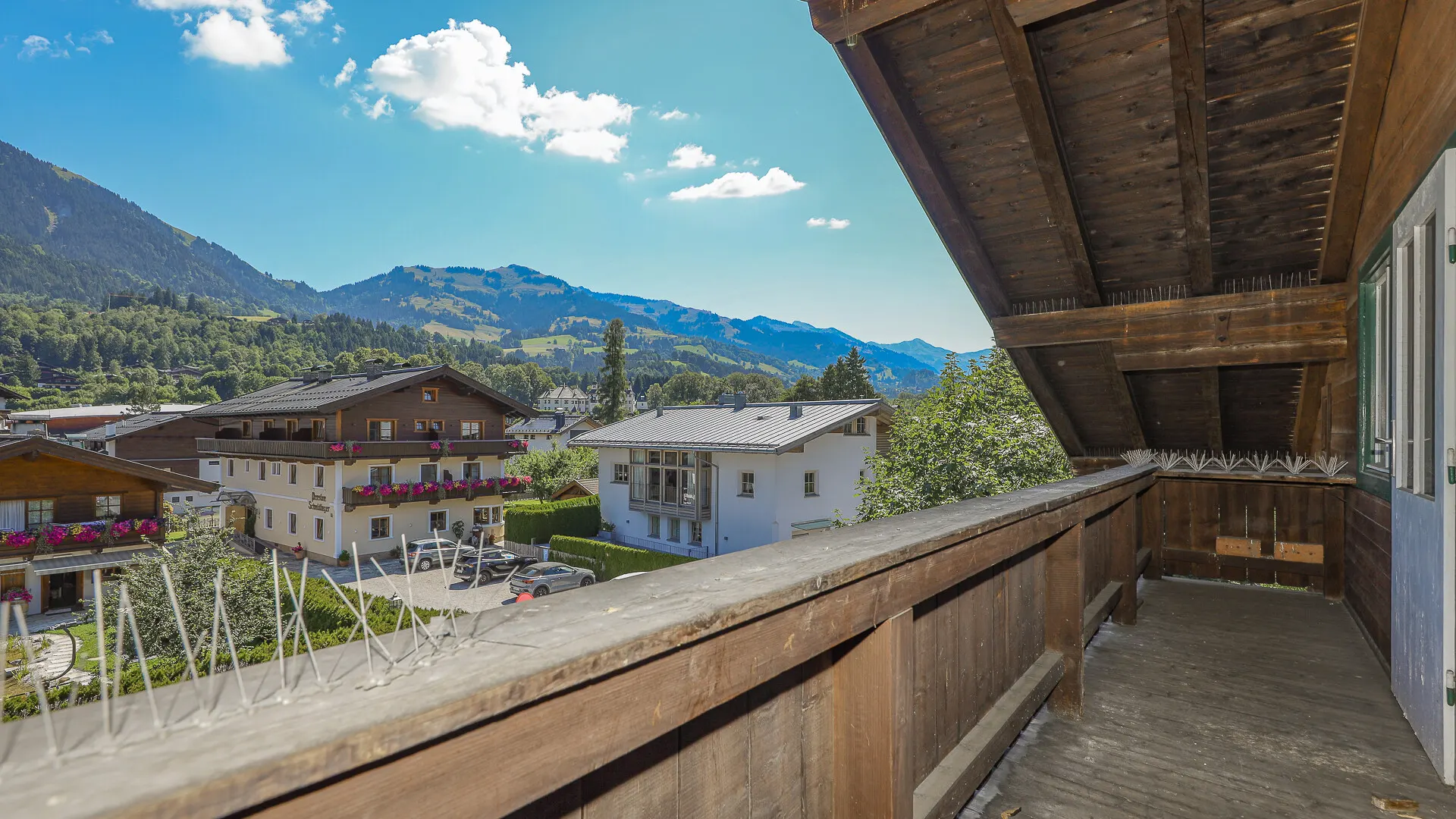 KITZIMMO-Stadthaus im Zentrum mit großem Potenzial kaufen - Immobilien Kitzbühel.