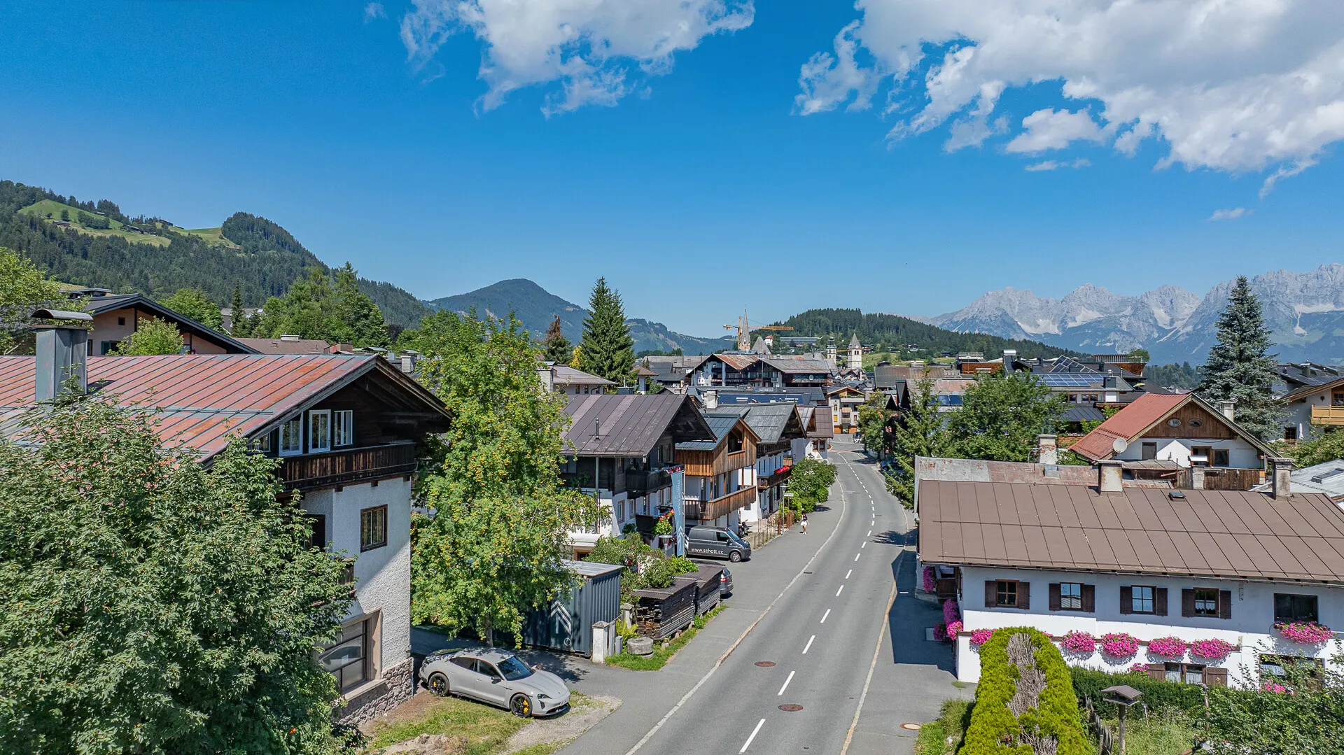 KITZIMMO-Stadthaus im Zentrum mit großem Potenzial kaufen - Immobilien Kitzbühel.