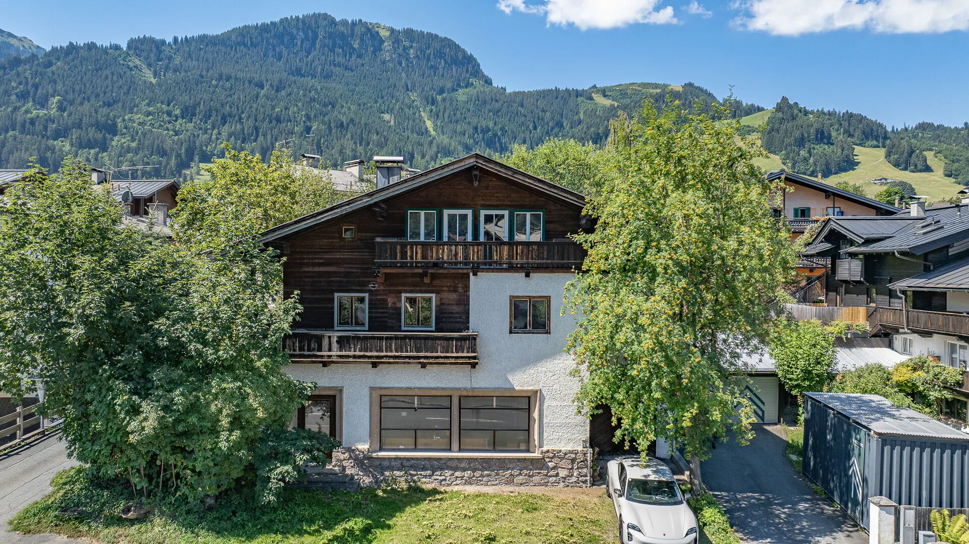 KITZIMMO-Stadthaus im Zentrum mit großem Potenzial kaufen - Immobilien Kitzbühel.