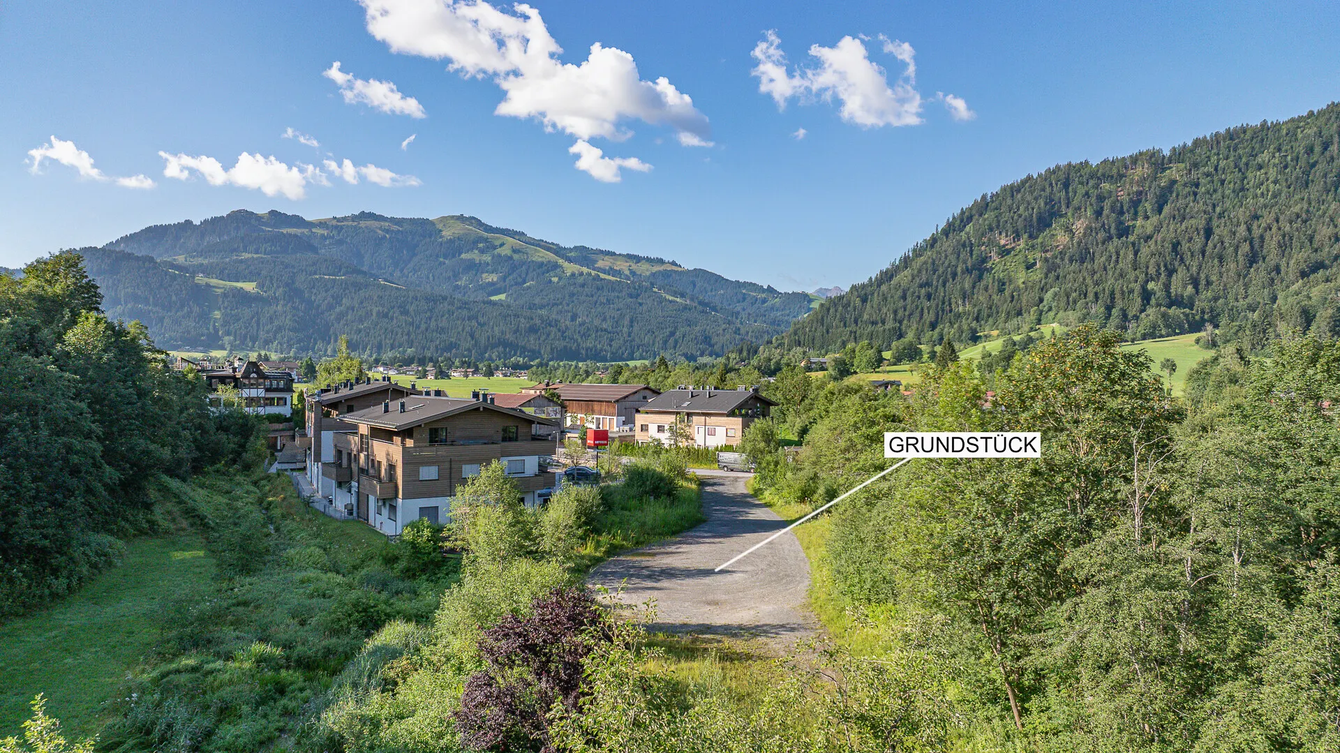 KITZIMMO-Grundstück mit Projektierung für ein Wohn- und Geschäftshaus - Immobilien Reith.
