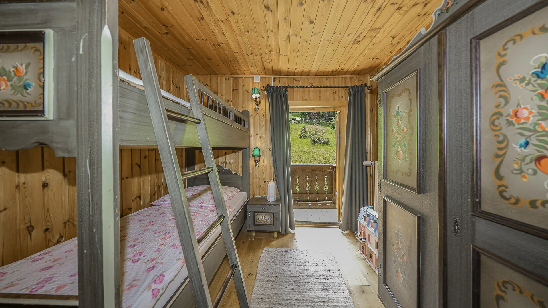 KITZIMMO-Freizeitwohnsitz mit unverbautem Kaiserblick - Ski in / Ski out - Immobilien Ellmau.