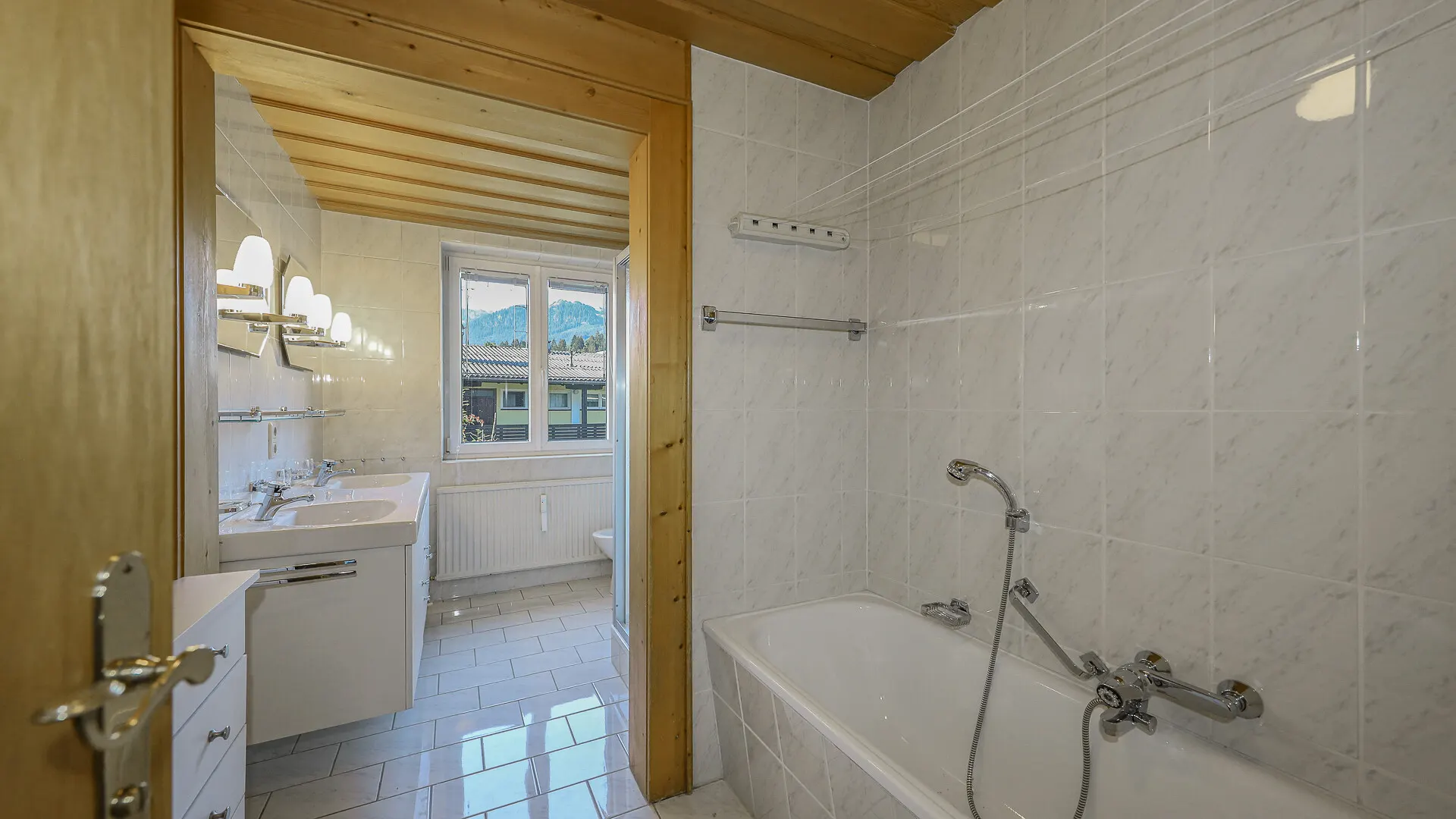 KITZIMMO-Dachgeschosswohnung mit Freizeitwohnsitz kaufen - Immobilien Kitzbühel.