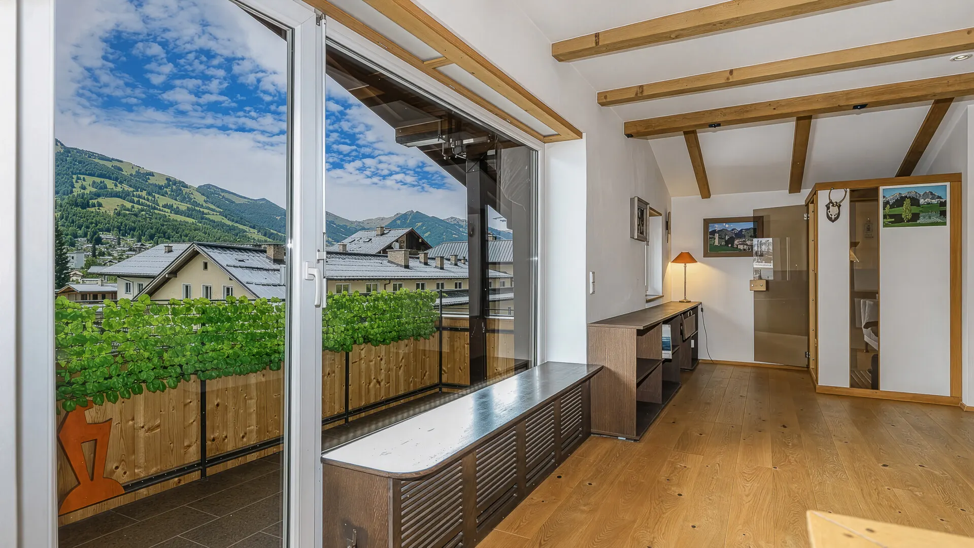KITZIMMO-Dachgeschosswohnung im Zentrum kaufen - Immobilien Kitzbühel.-3